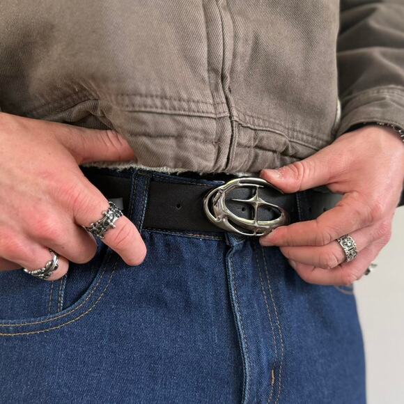 Chrome Black Star Vegan Leather Belt – Grunge Unisex Style, Brand New - Picture 2 of 6